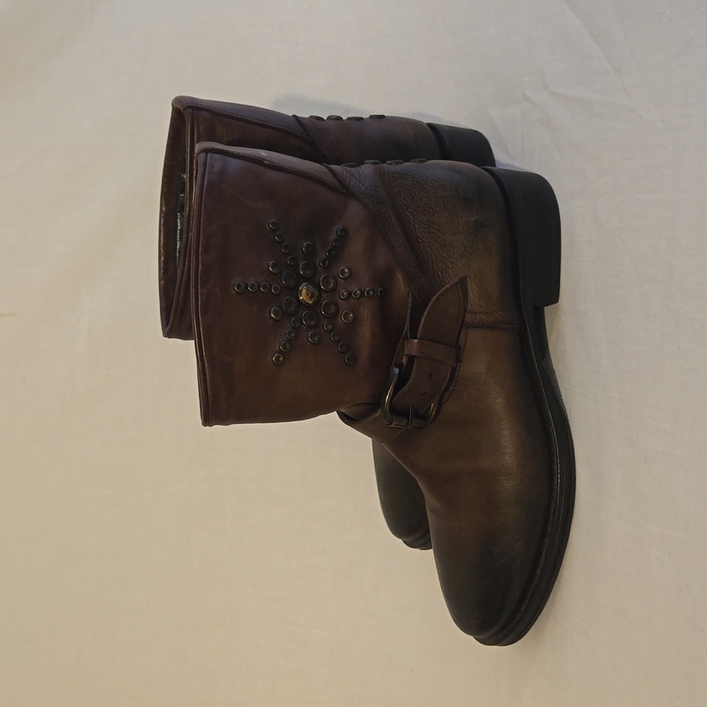 Strategia Ankle Boots